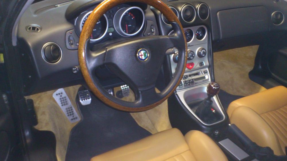 56b04eff9469e_GTVIntrieurvolantbois01.th