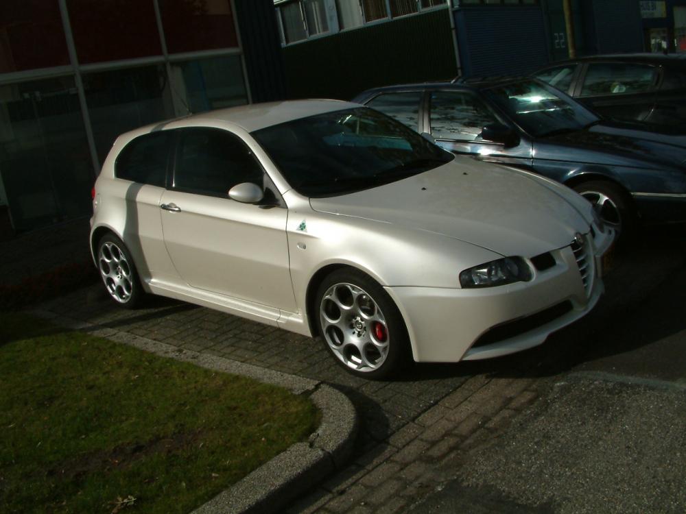 alfa_147_gta_pearl_white_by_scuderia_mod