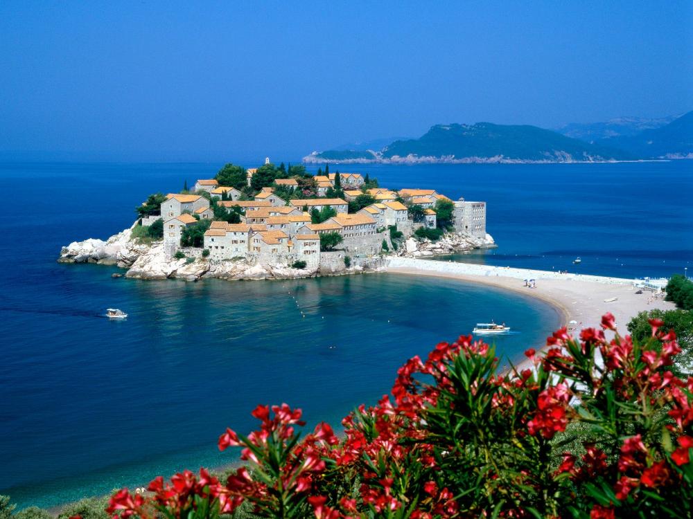 Montenegro - Sveti Stefan .jpg
