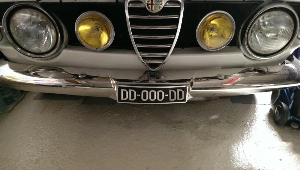 alfa-gt-1300-junior-plaque.jpg