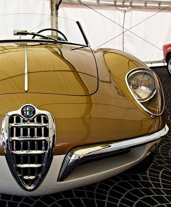 alfa-romeo-duetto.jpg