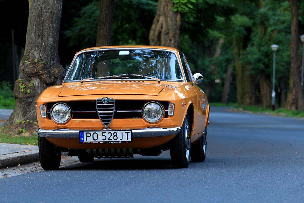 alfa-romeo-gt-junior-1968-orange.jpg