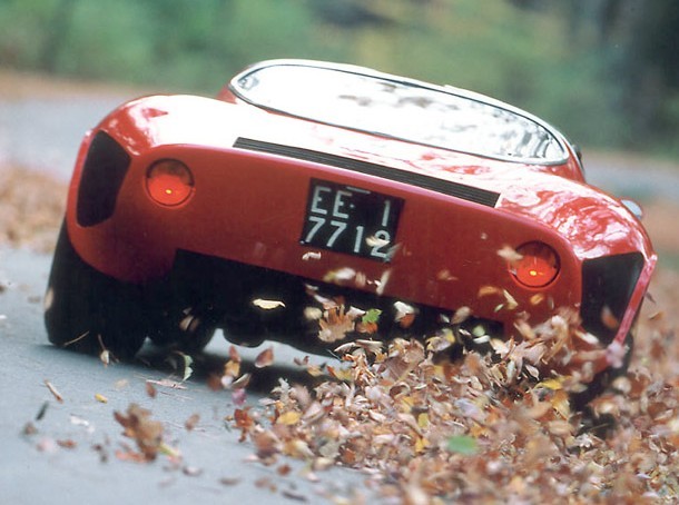 alfa_33_stradale_1967_1.jpg