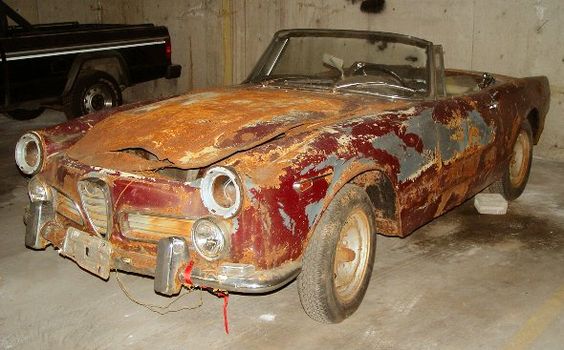 lost-Alfa-Romeo-Giulietta-Spider.jpg