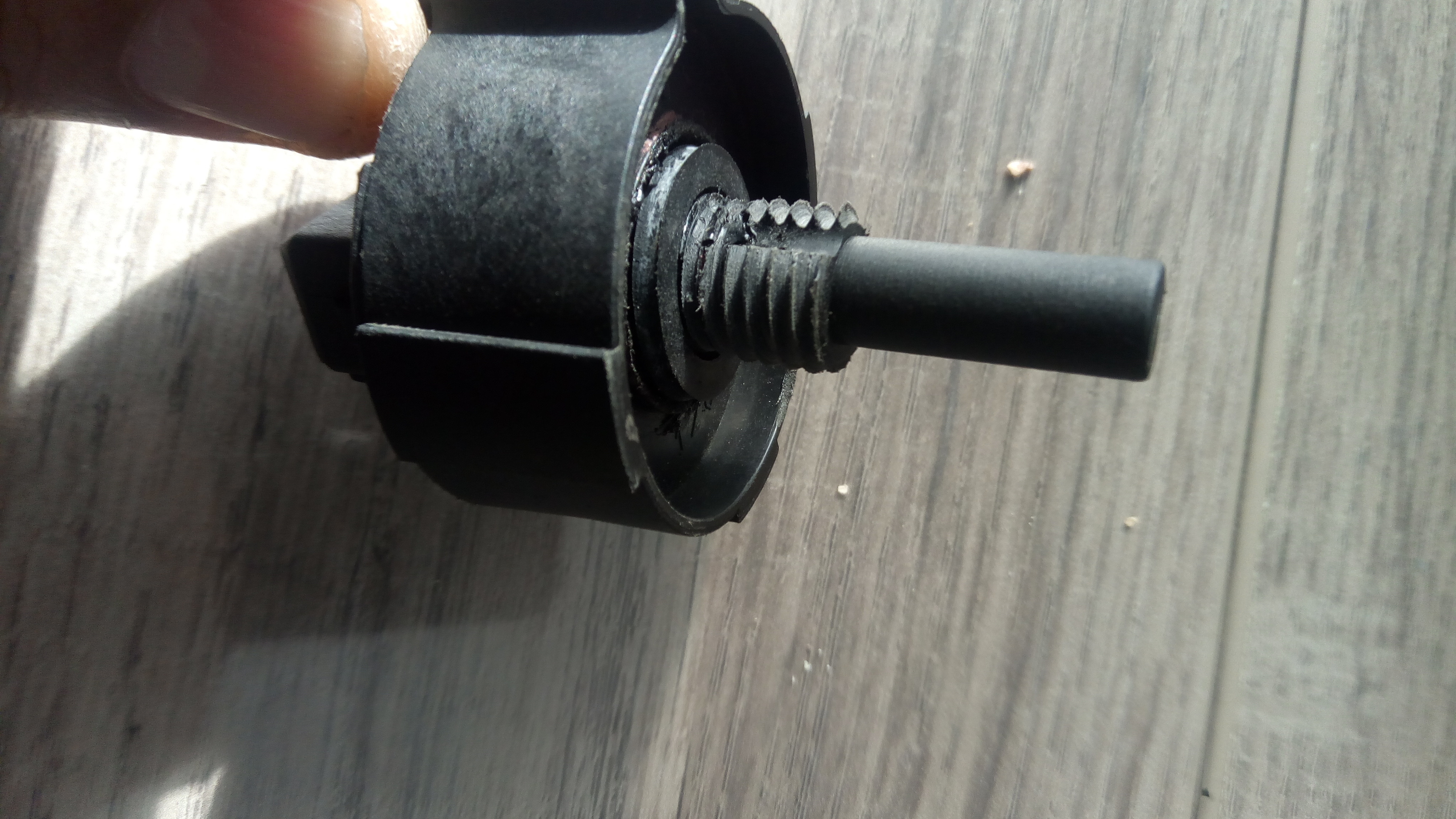 Réparer capteur de presence d'eau filtre a gasoil. - Tuto - Forum Alfa  Romeo Online