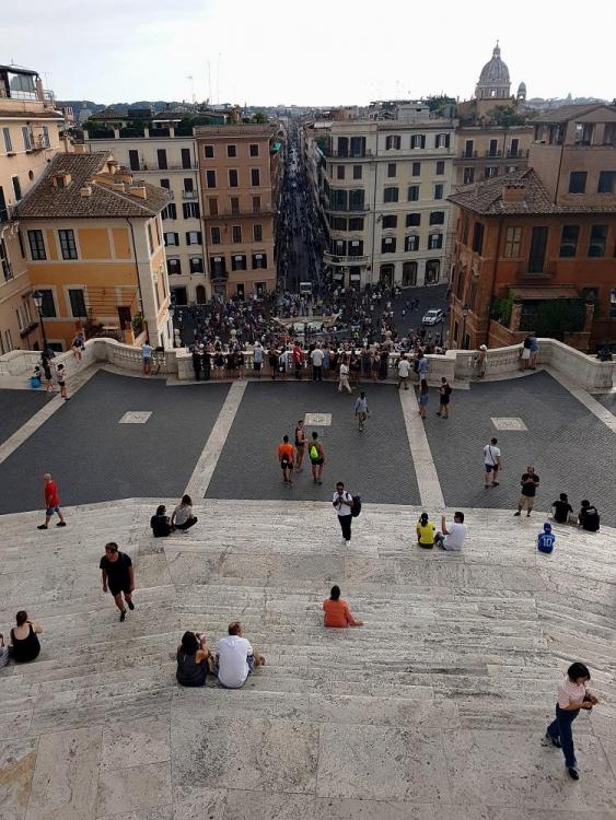 20180722_184948 v.jpg