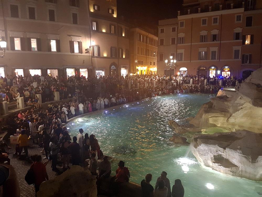 20180722_220124 v.jpg