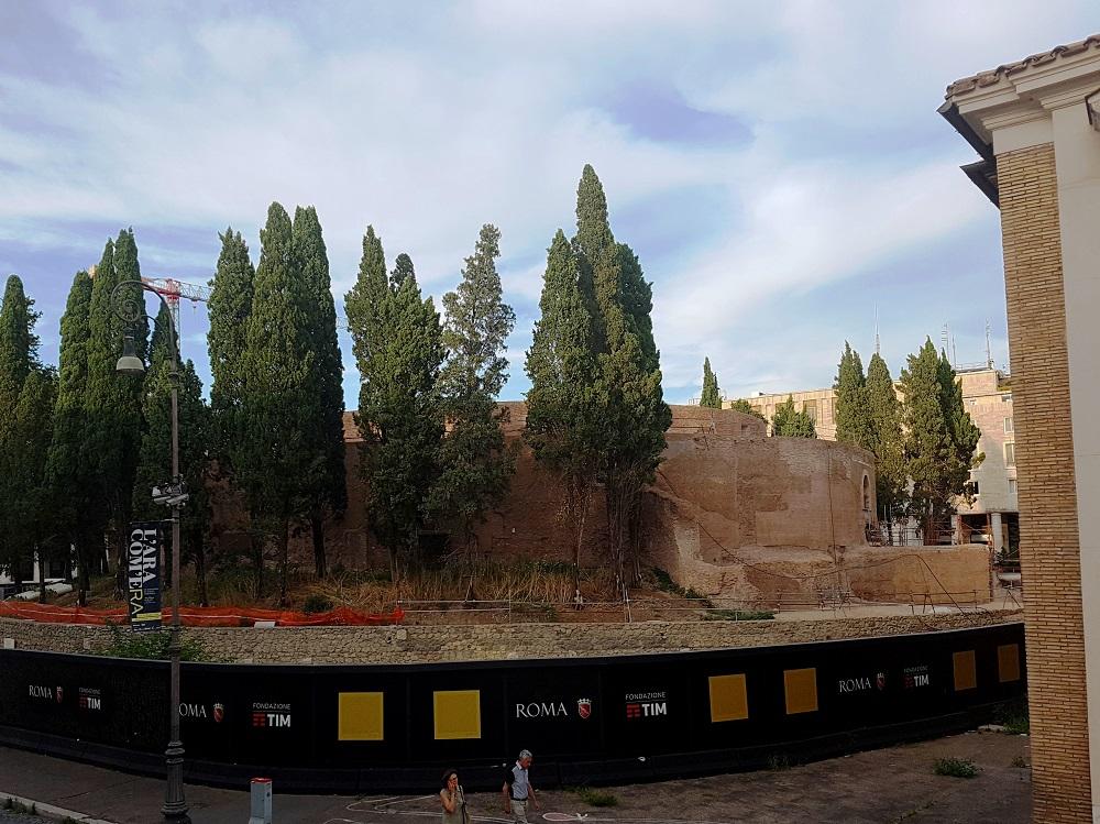 20180722_193126 v.jpg