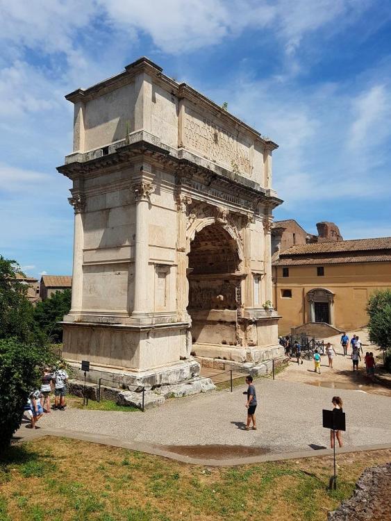 20180723_114927 v.jpg