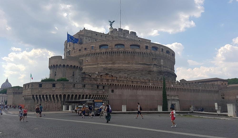 20180724_153945 v.jpg