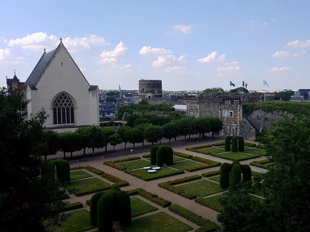 20180708_173805 v.jpg