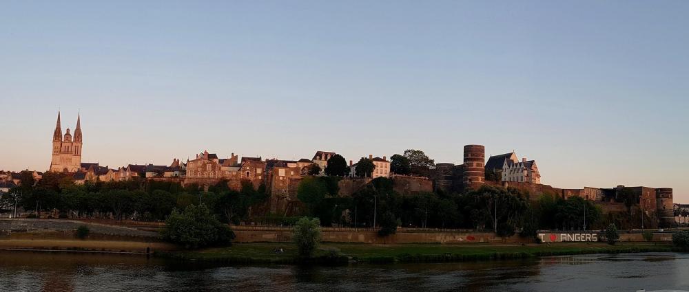 20180708_214756 v.jpg