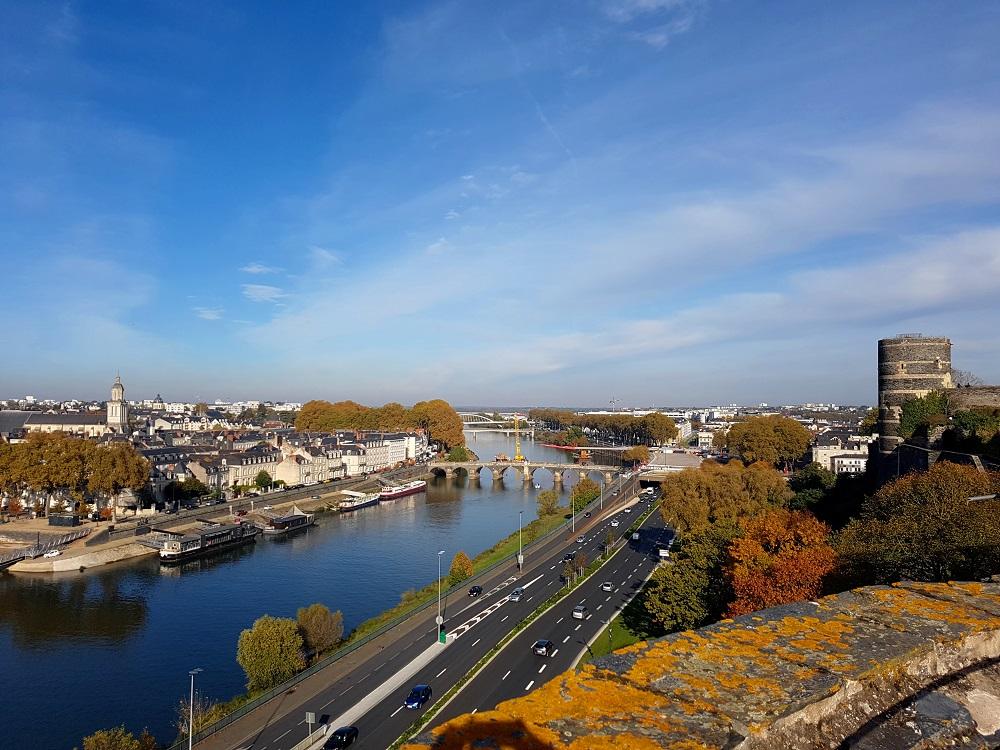 20181103_144120 v.jpg