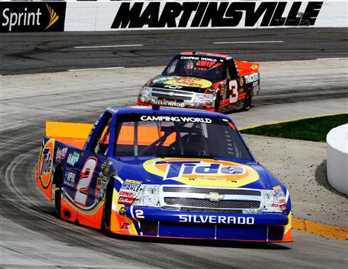 2012-martinsville-march-nascar-camping-world-truck-series-kevin-harvick-ty-dillon-on-track1.jpg.161d0376a77958758f8f1dcefc1373f6.jpg