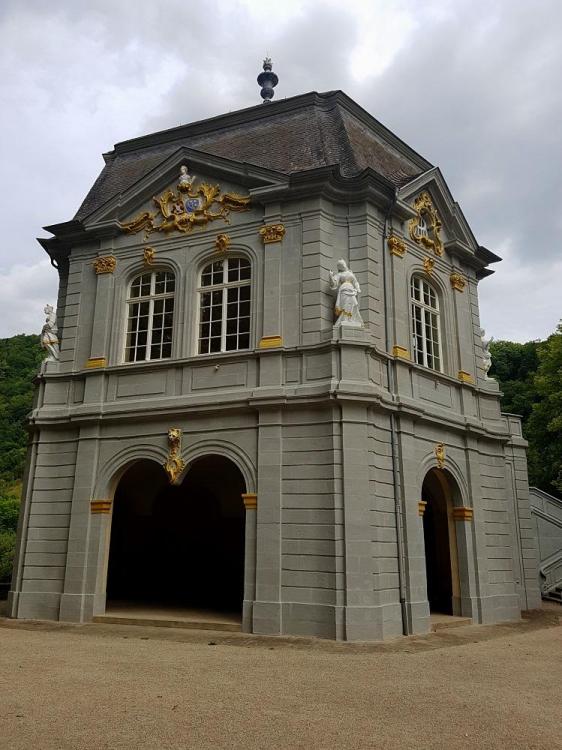 20190805_121109 v.jpg