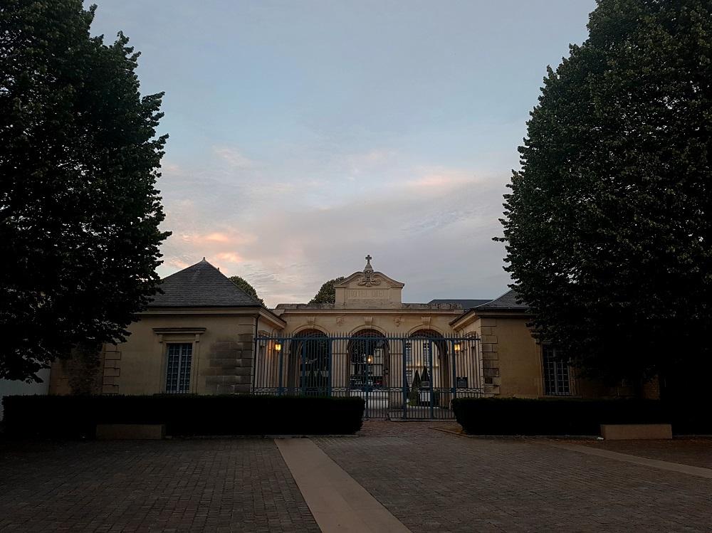 20200713_215633 v.jpg