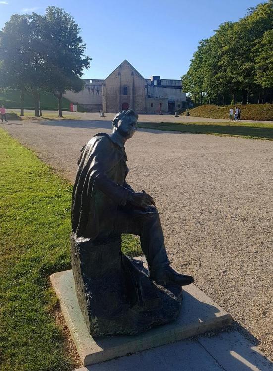 20200711_194215 v.jpg