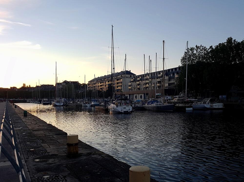 20200711_215147 v.jpg