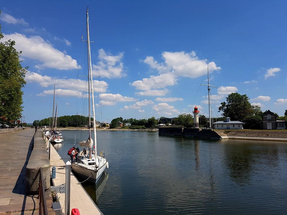 20200713_121617 v.jpg