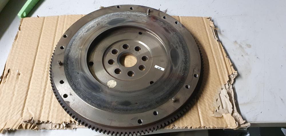 volant moteur Alfa gt .jpg