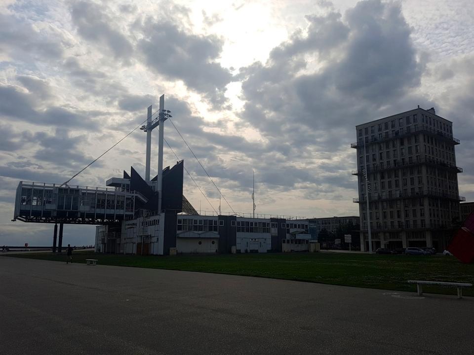 20230709_191515 v.jpg
