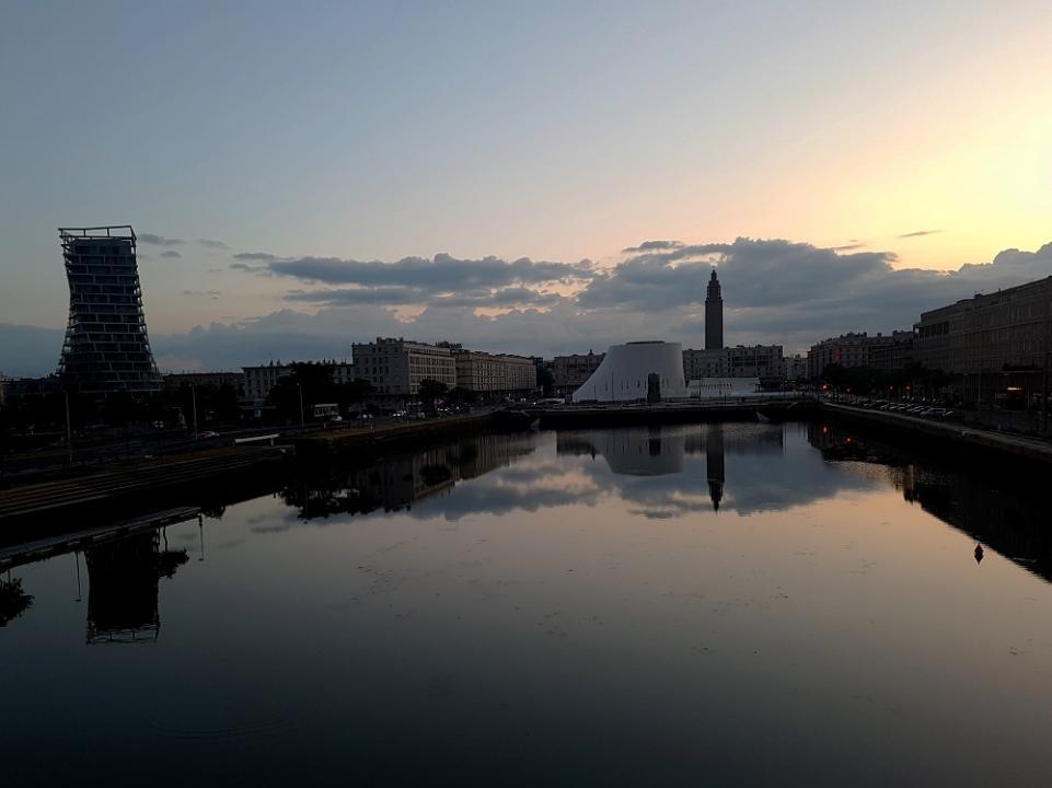 20230709_220956 v.jpg