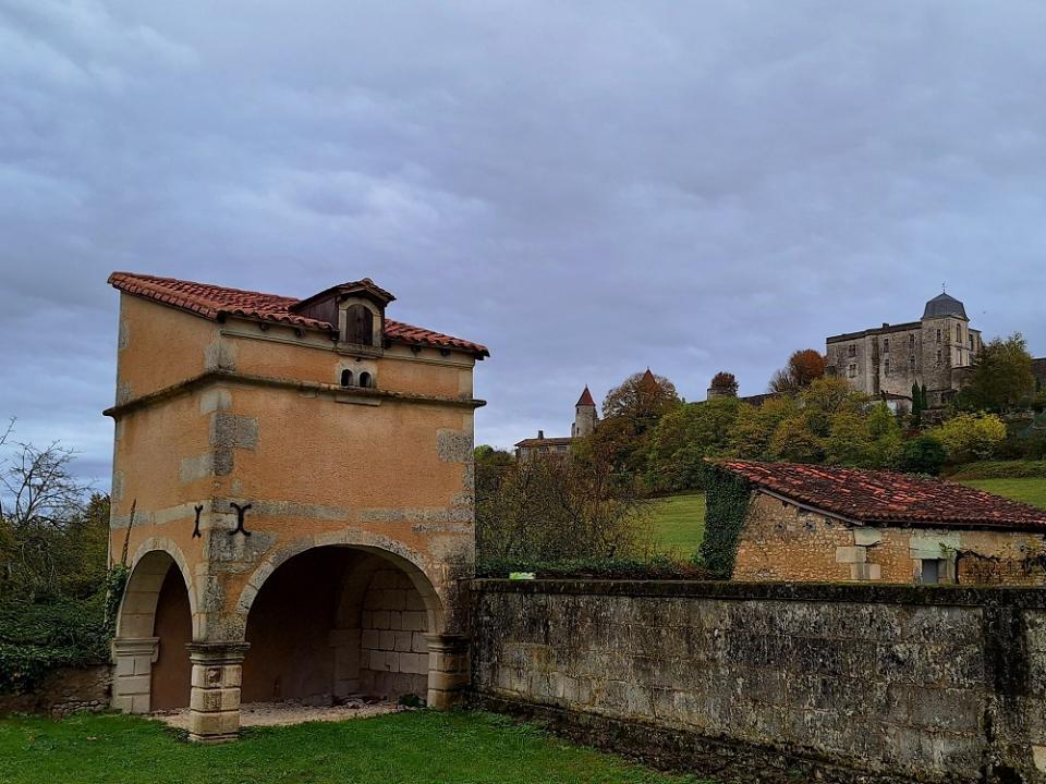 20231029_144942 v.jpg