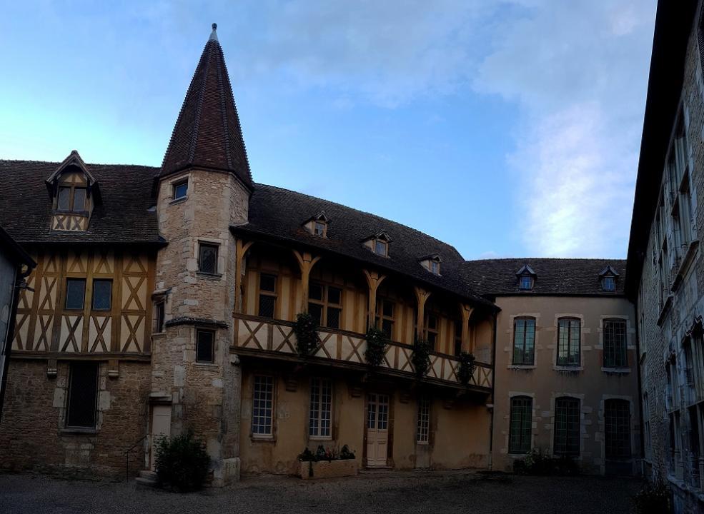 20210707_210926 v.jpg