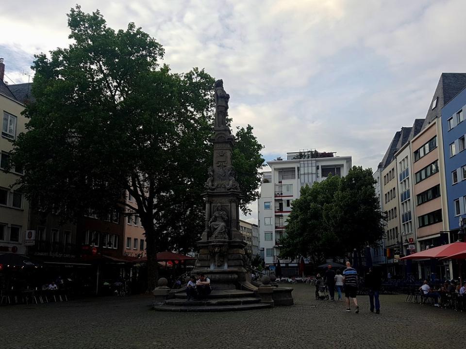 20210712_184905 v.jpg