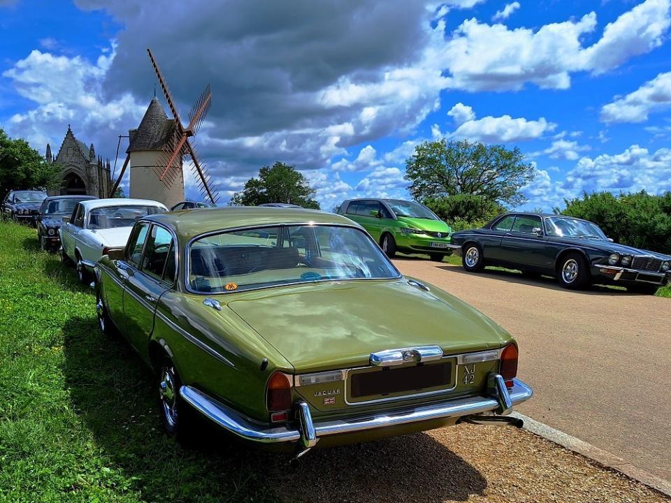 20240518_143615 v.jpg