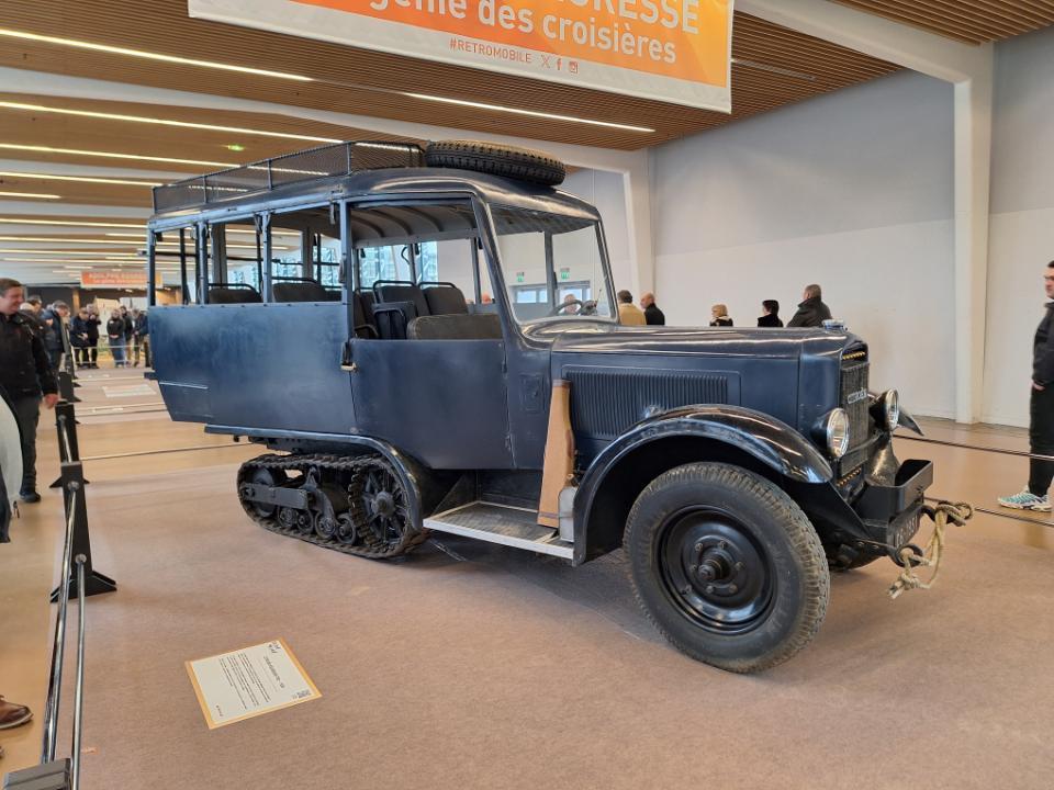 SalonRtromobile06-02-2025(125).jpg.1785a6cf95592ebe7502148c0ebf3b02.jpg
